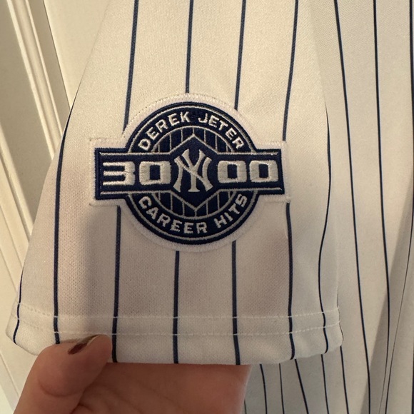 Majestic MLB Derek Jeter 3000 Hits Jersey XL - Picture 5 of 8